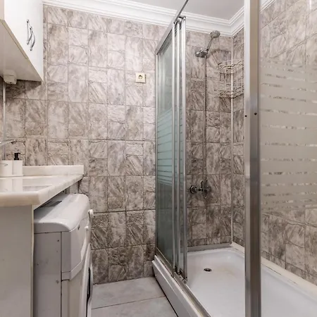 Exquisite Flat Close To Zorlu In Besiktas *